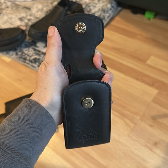 Vintage Coach Cellphone Case - Picture 5 of 6